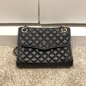 Quilted crossbody bag
